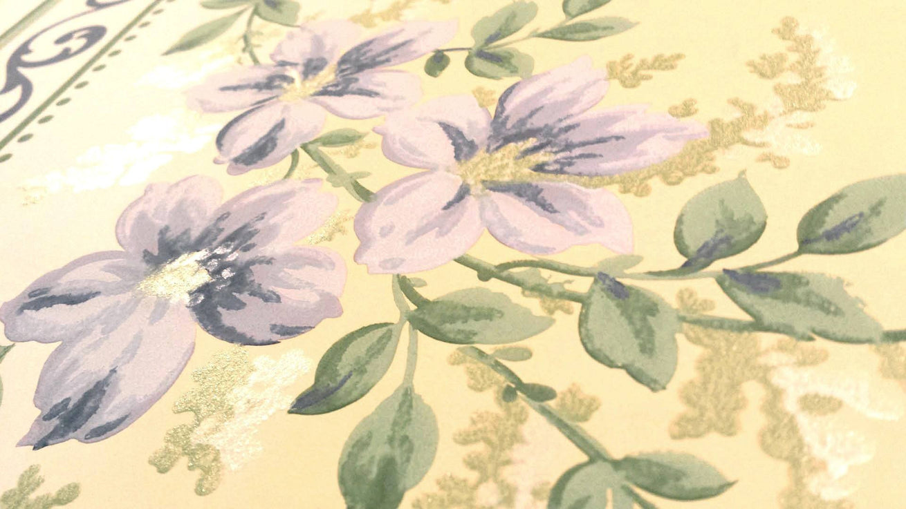Delicate Scrolling Floral Frieze - Antique Wallpaper Remnant