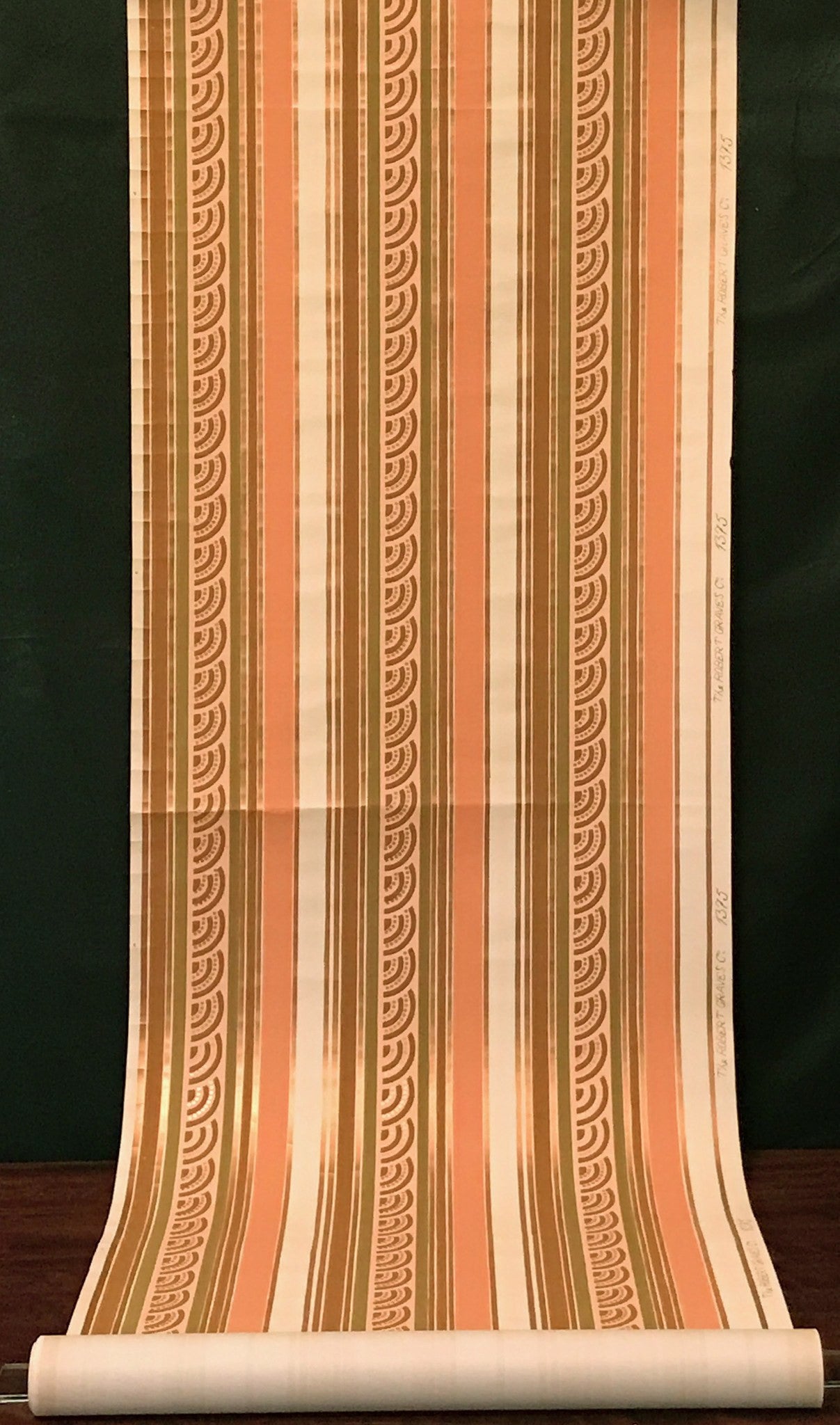 3 Band 6-1/8" Repeating Semi-Arches Border - Antique Wallpaper Rolls